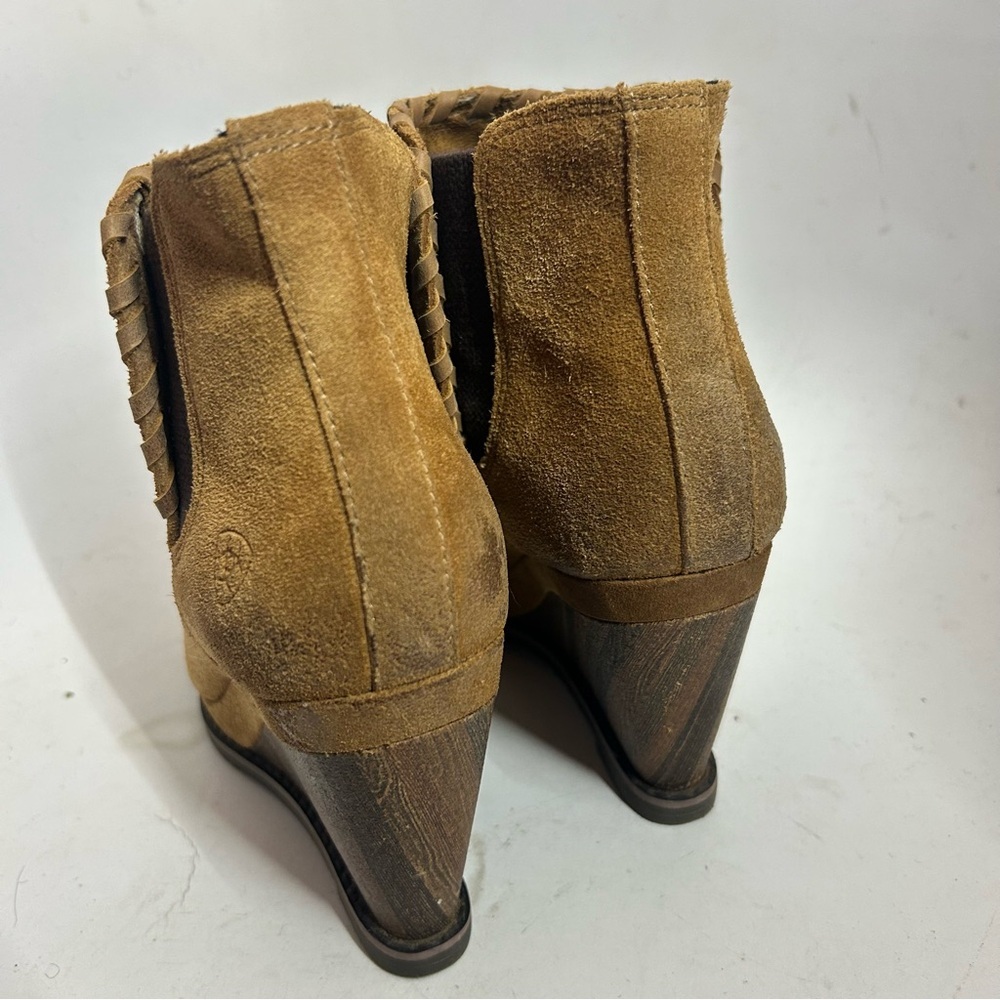 Ariat Women's Belle Stretchfit Wedge Bootie Western Boot Tan Suede Size 7 NEW - Picture 8 of 12